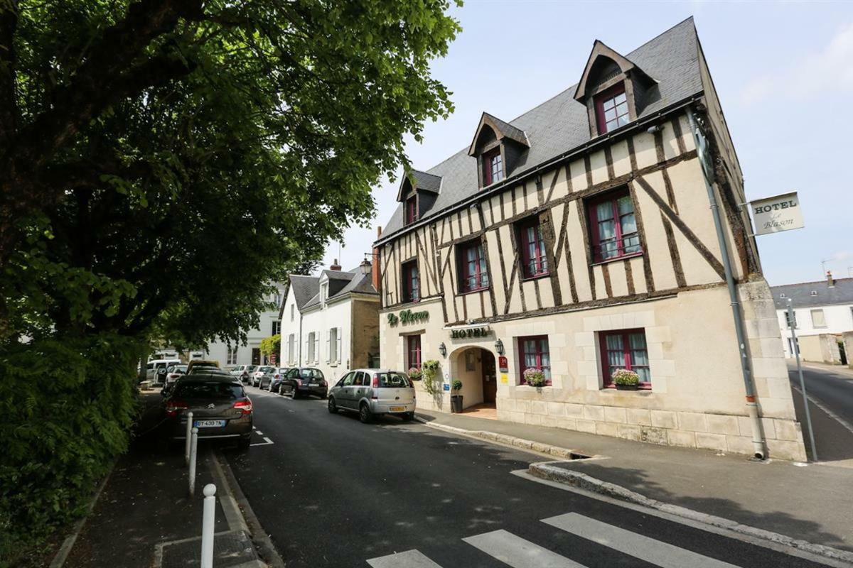 Hotel Le Blason Amboise Bagian luar foto