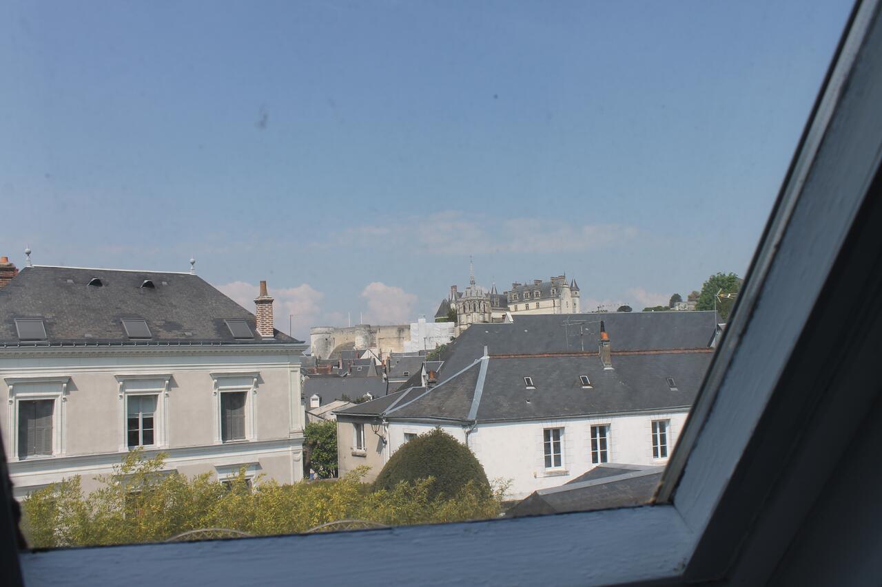 Hotel Le Blason Amboise Bagian luar foto